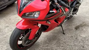 Honda CBR 1000 RR Fireblade (2006 - 07)  (5)