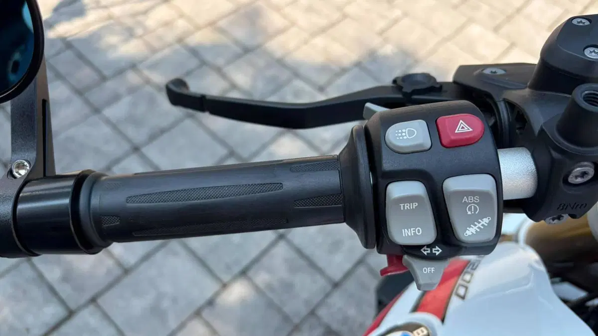 Bmw R 1200 R (2015 - 16)  (9)
