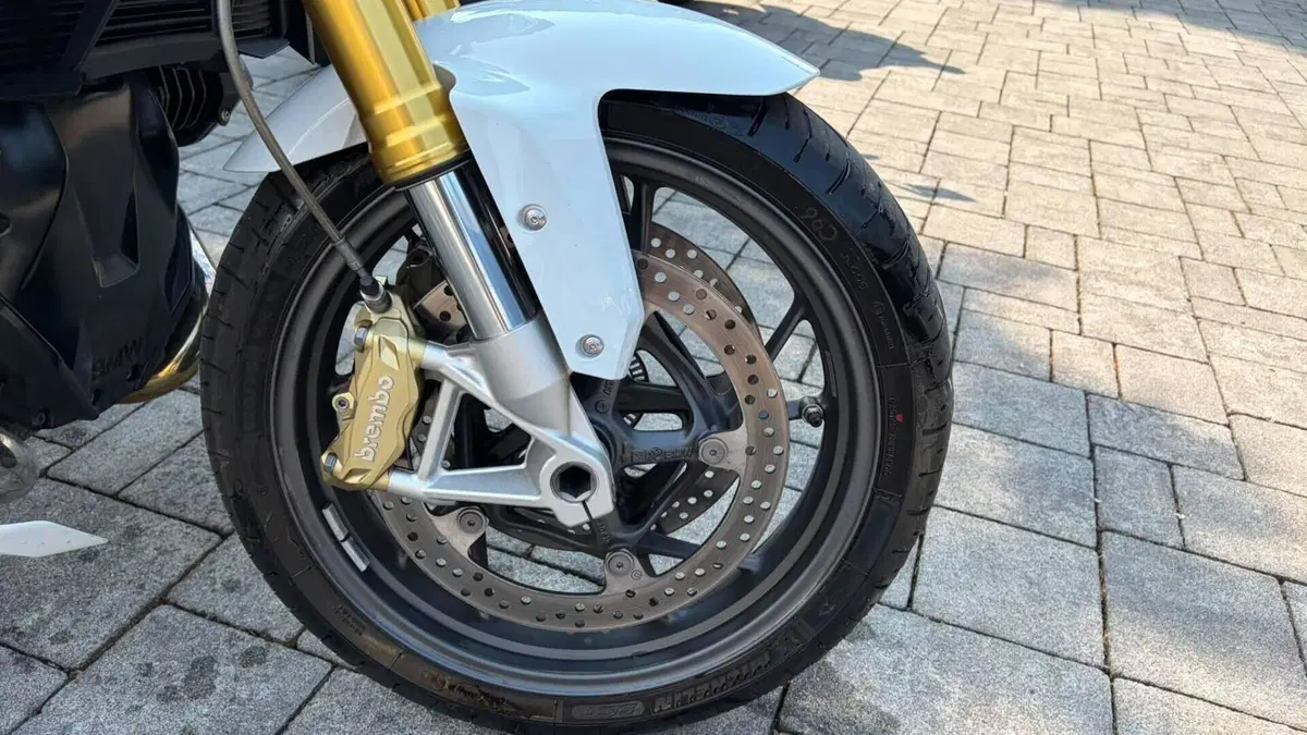 Bmw R 1200 R (2015 - 16)  (6)