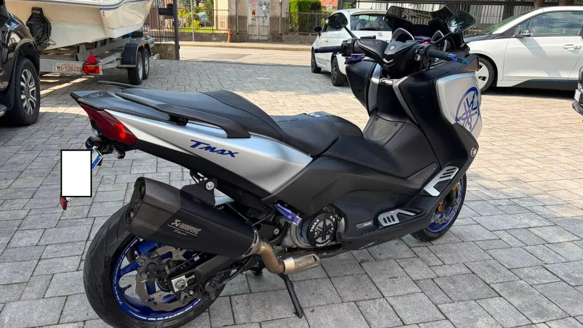Yamaha T-Max 530 (2017 - 19)  (3)