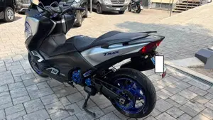 Yamaha T-Max 530 (2017 - 19)  (2)