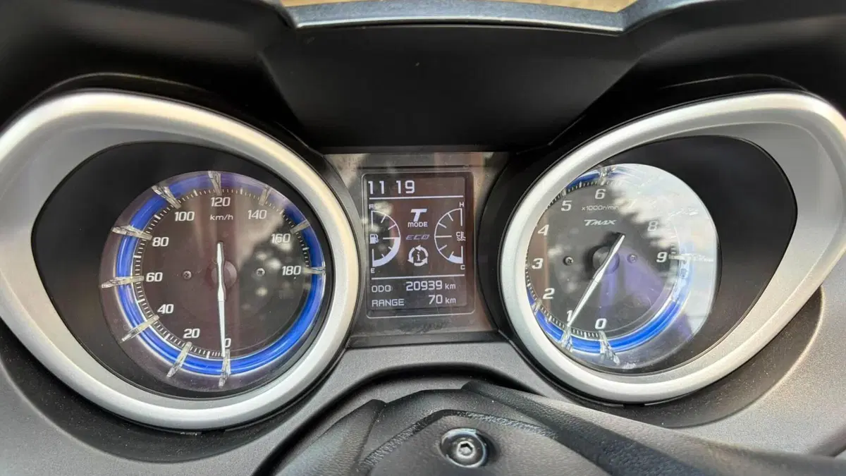 Yamaha T-Max 530 (2017 - 19)  (9)