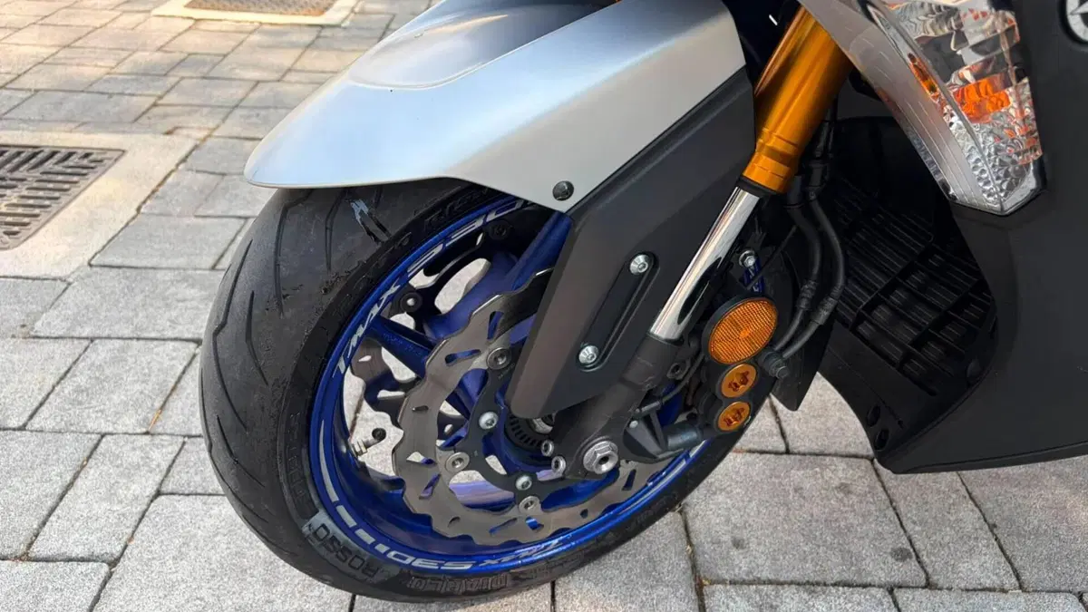 Yamaha T-Max 530 (2017 - 19)  (5)