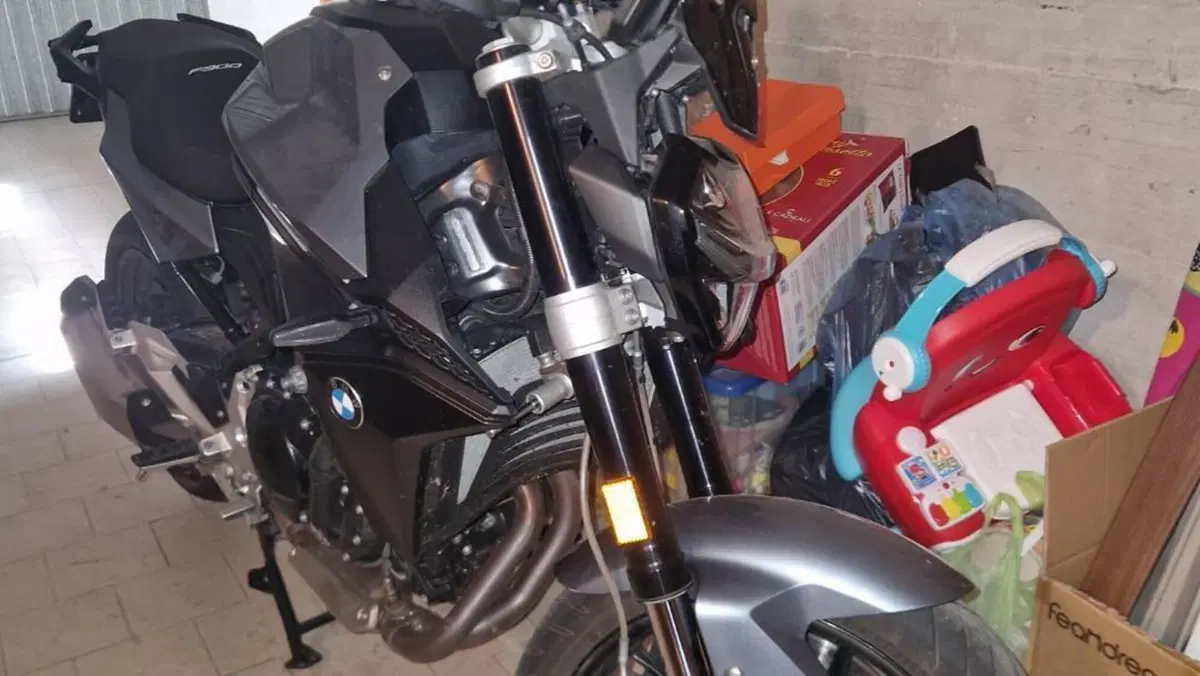 Bmw F 900 R (2021 - 24)  (4)