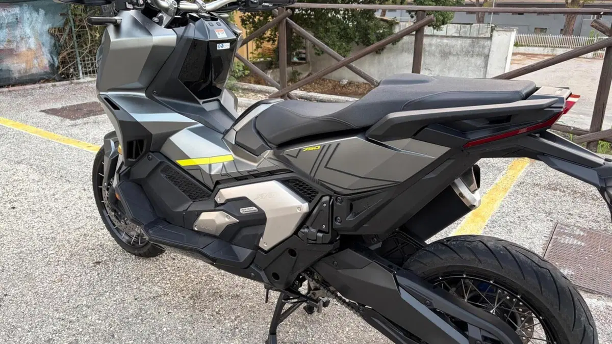 Honda X-ADV 750 DCT (2021 - 24)  (3)