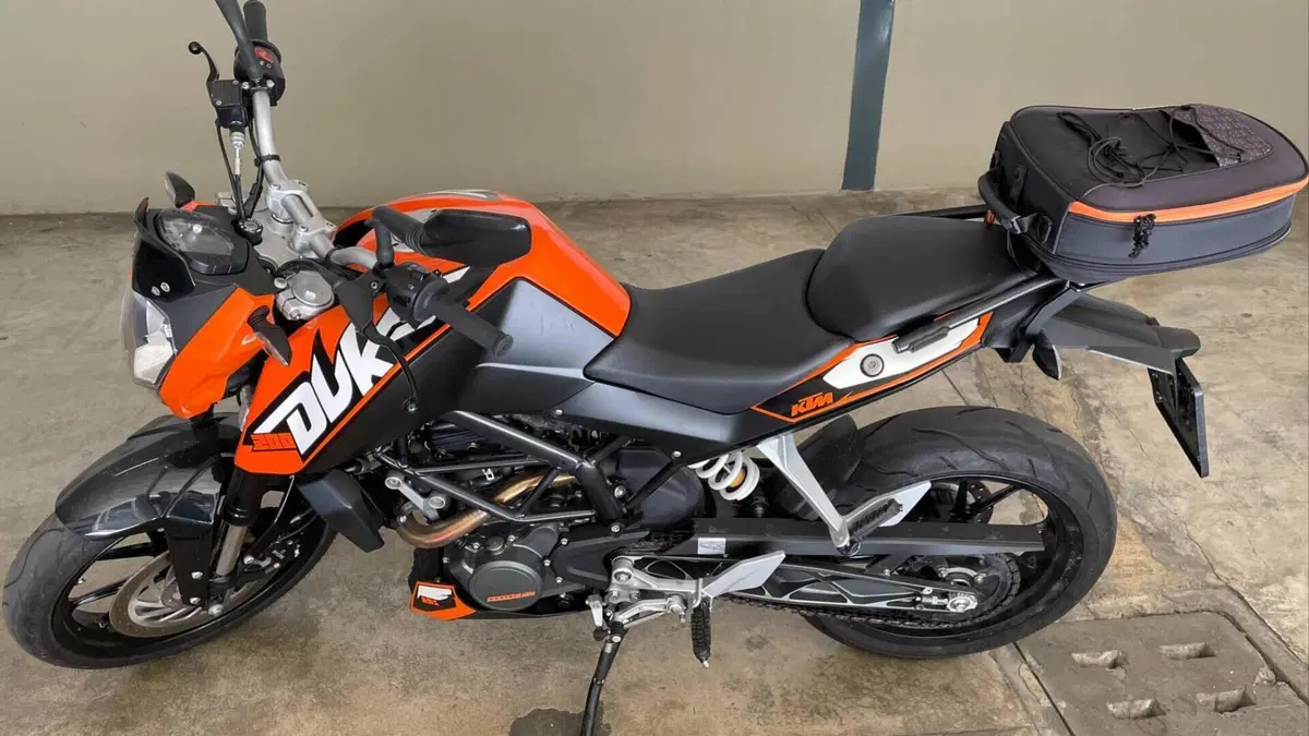 KTM 200 Duke ABS (2011 - 15)  (2)
