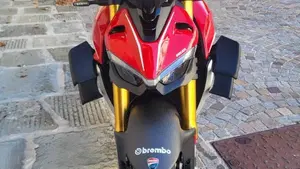 Ducati Streetfighter V4 1100 S (2020)  (3)