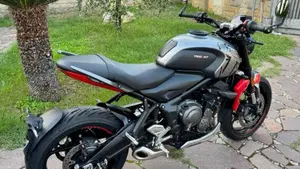 Triumph Trident 660 (2021 - 24)  (2)
