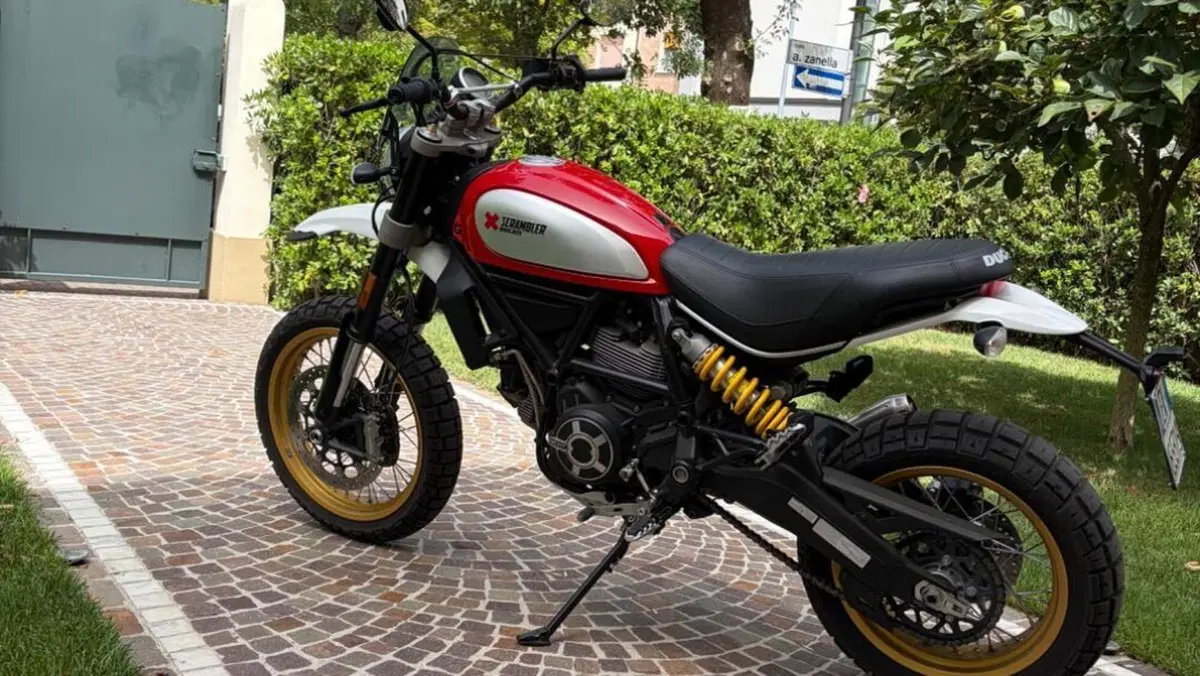 Ducati Scrambler 800 Desert Sled (2017 - 20)  (2)