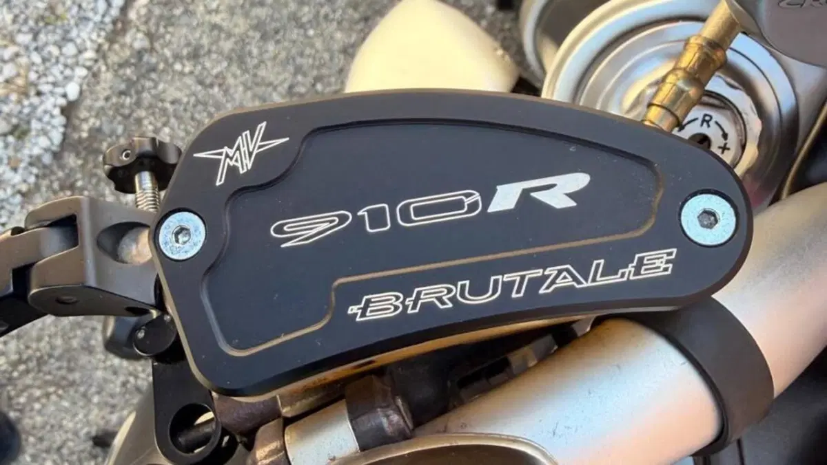 MV Agusta Brutale 910 R (2006 - 11)  (6)