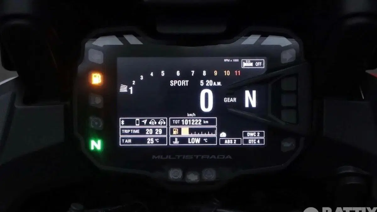 Ducati Multistrada 1200 S Pikes Peak (2016 - 17)  (11)