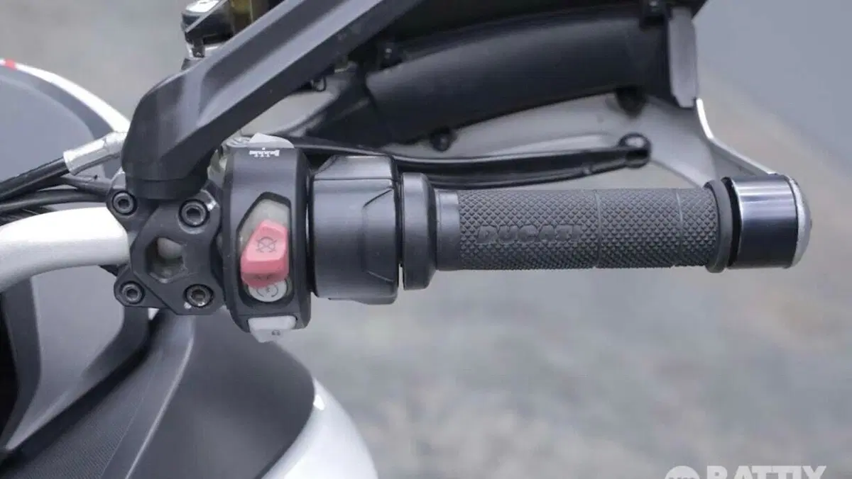 Ducati Multistrada 1200 S Pikes Peak (2016 - 17)  (12)