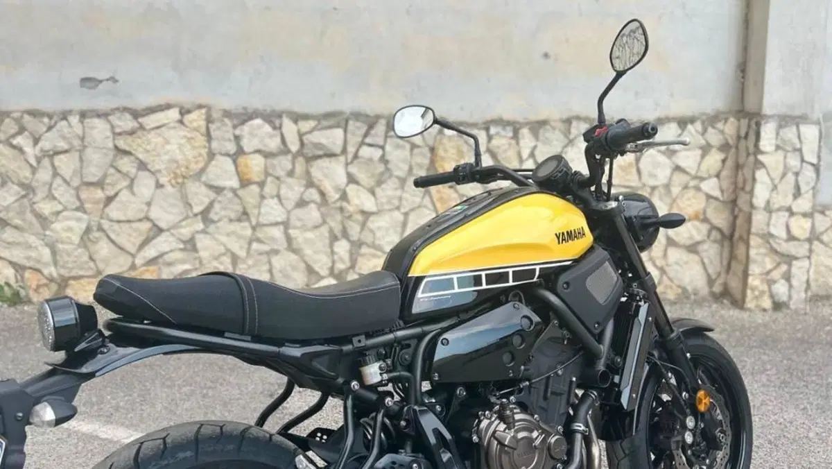 Yamaha XSR 700 ABS 60th Anniversary (2016 - 18)  (3)