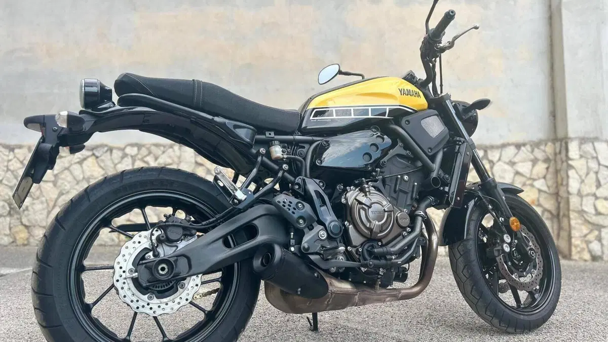 Yamaha XSR 700 ABS 60th Anniversary (2016 - 18)  (5)