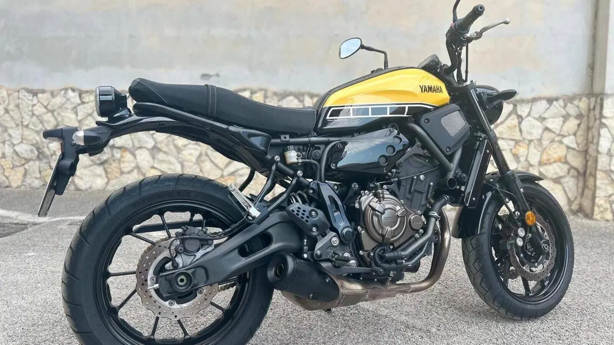 Yamaha XSR 700 ABS 60th Anniversary (2016 - 18)  (7)