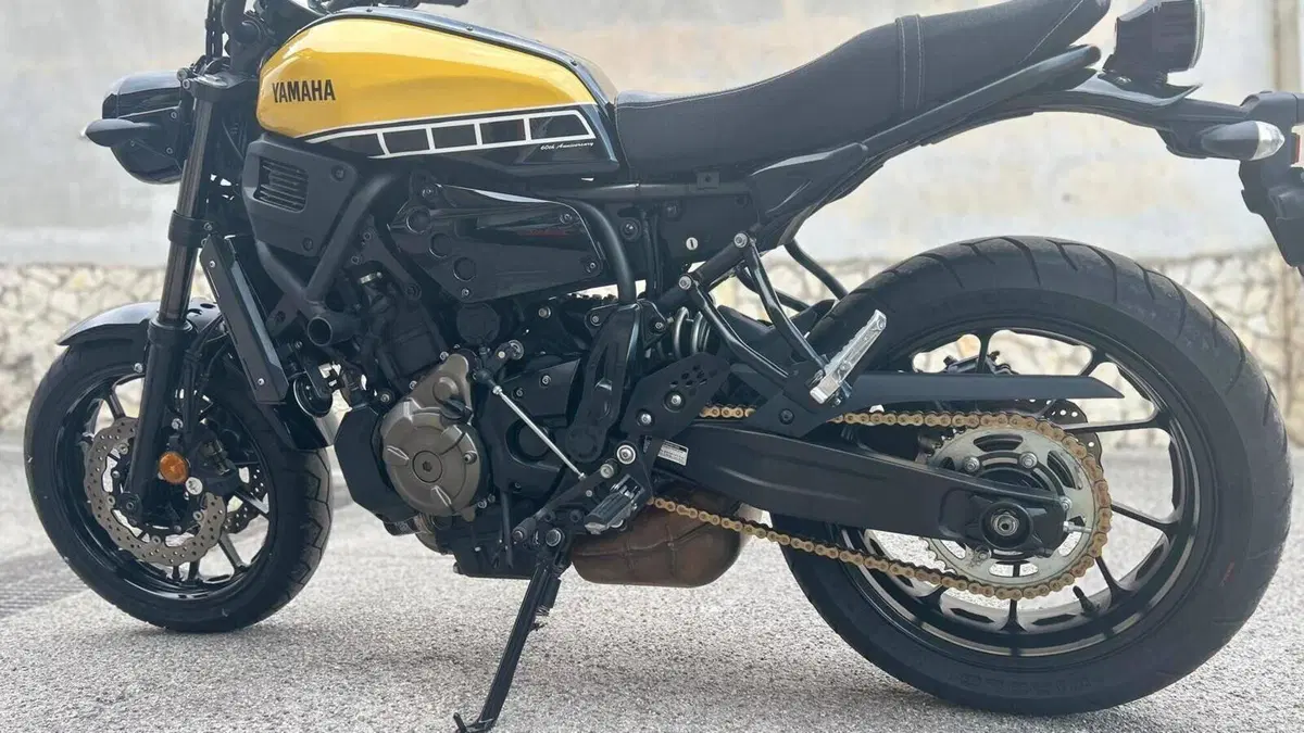Yamaha XSR 700 ABS 60th Anniversary (2016 - 18)  (9)