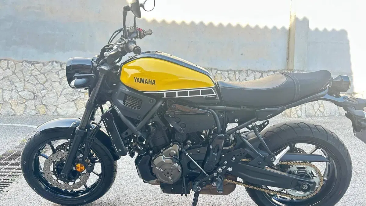 Yamaha XSR 700 ABS 60th Anniversary (2016 - 18)  (17)