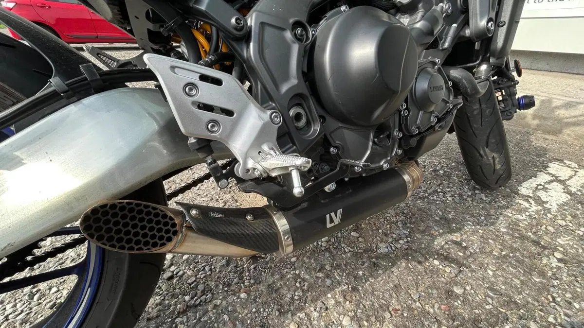 Yamaha MT-09 SP (2021 - 23)  (4)