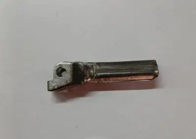 54645MAK000 Poggia piede anteriore sinistro HONDA - Annuncio 10094403