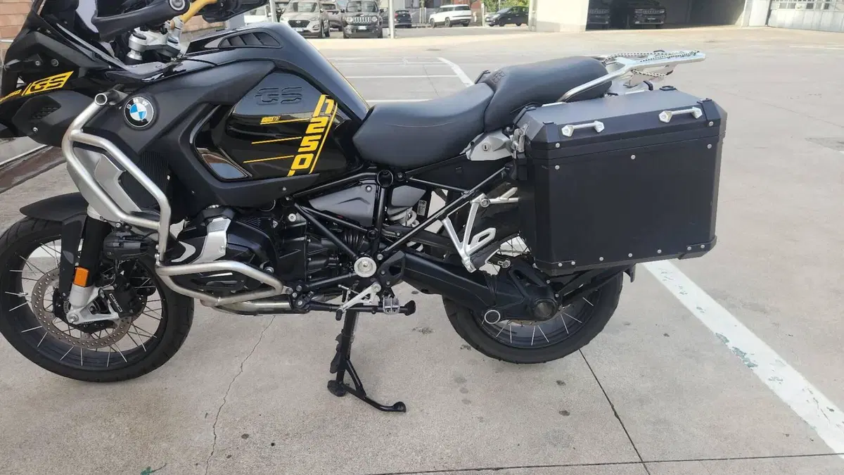 Bmw R 1250 GS Adventure - Edition 40 Years GS (2020 - 21)  (2)