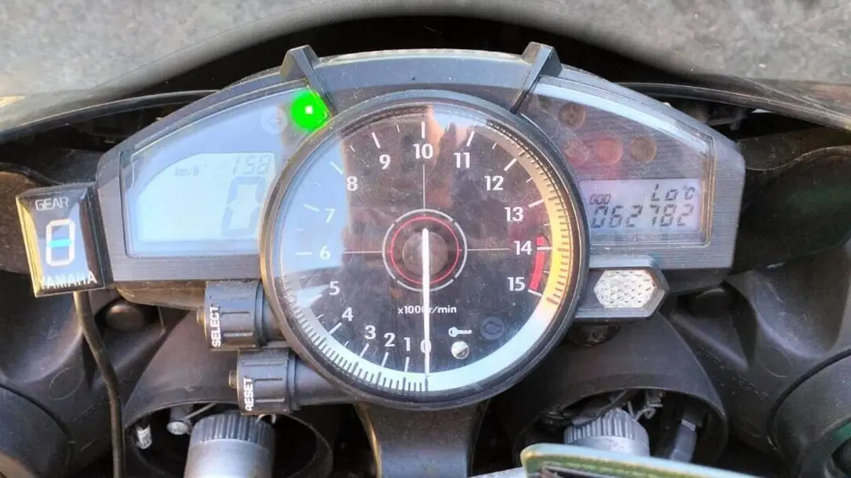 Yamaha YZF R1 (2007 - 08)  (5)