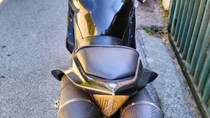 Yamaha YZF R1 (2007 - 08)  (7)