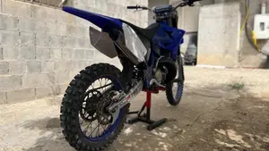 Yamaha YZ 250  (2)