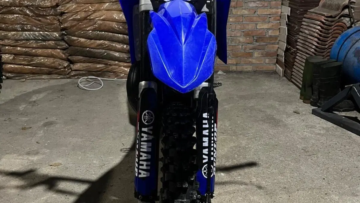 Yamaha YZ 250  (4)