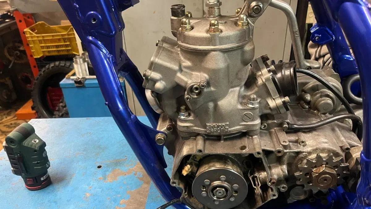 Yamaha YZ 250  (8)