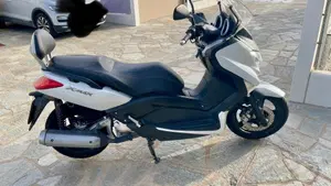 Yamaha X-Max 250 (2010 - 13)  (4)