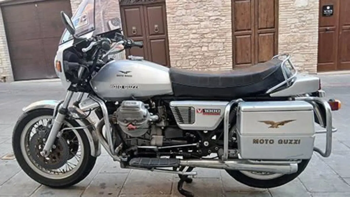 Moto Guzzi   (4)
