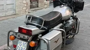Moto Guzzi   (9)