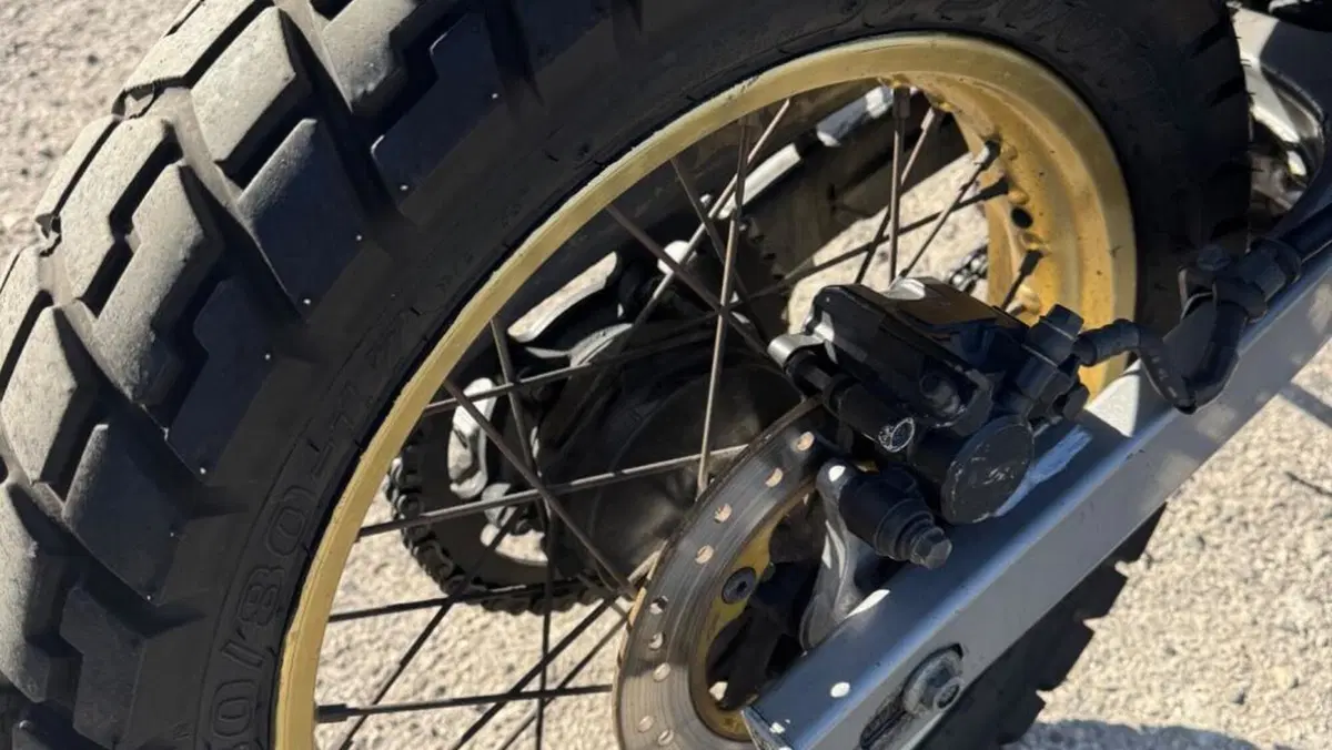 Honda NX 650 Dominator (1991 - 95)  (7)