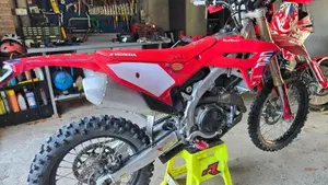 Honda CRF 450RX Enduro (2024)  (3)