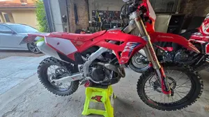 Honda CRF 450RX Enduro (2024)  (4)