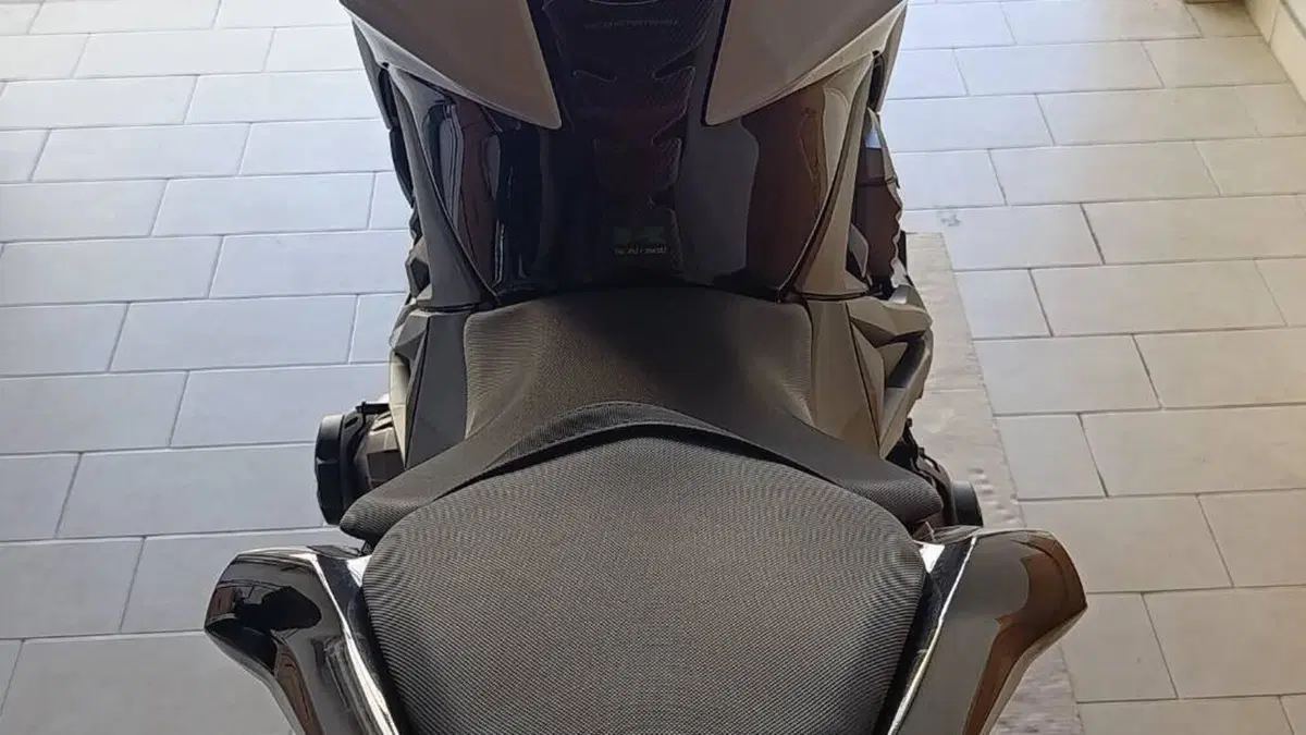 Kawasaki Z 800 e ABS (2012 - 16)  (2)