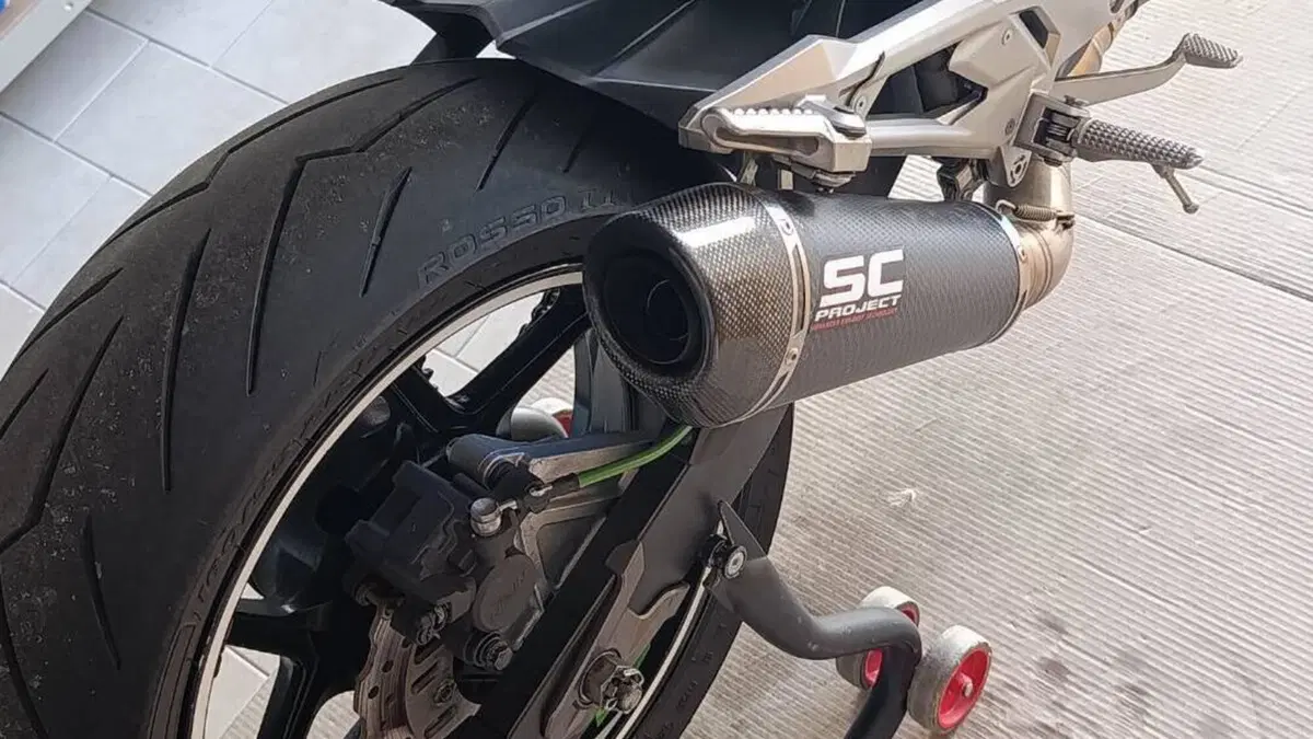 Kawasaki Z 800 e ABS (2012 - 16)  (5)