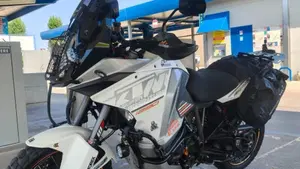 KTM 1290 Super Adventure (2015 - 16)  (2)