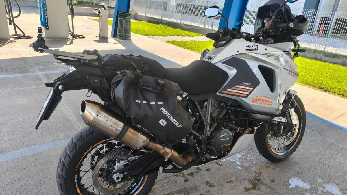 KTM 1290 Super Adventure (2015 - 16)  (4)