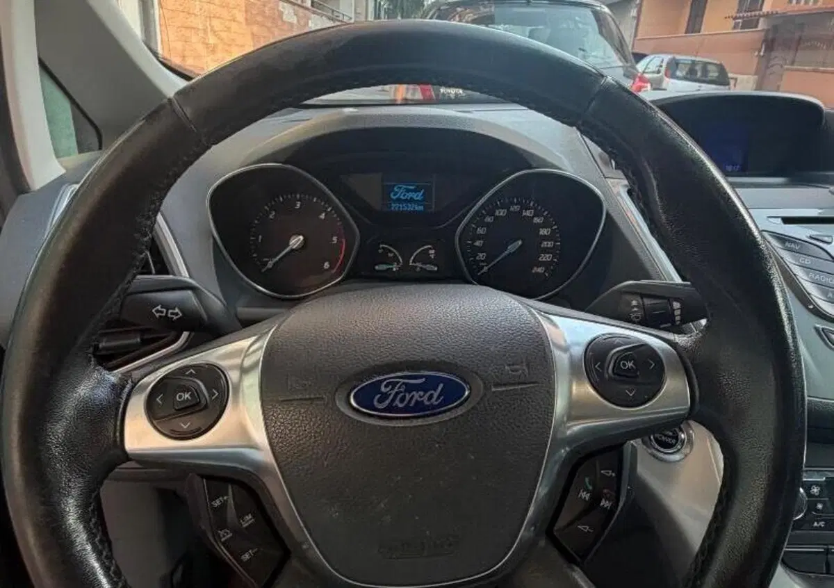 Ford C-Max 1.6 TDCi 115CV Titanium (6)