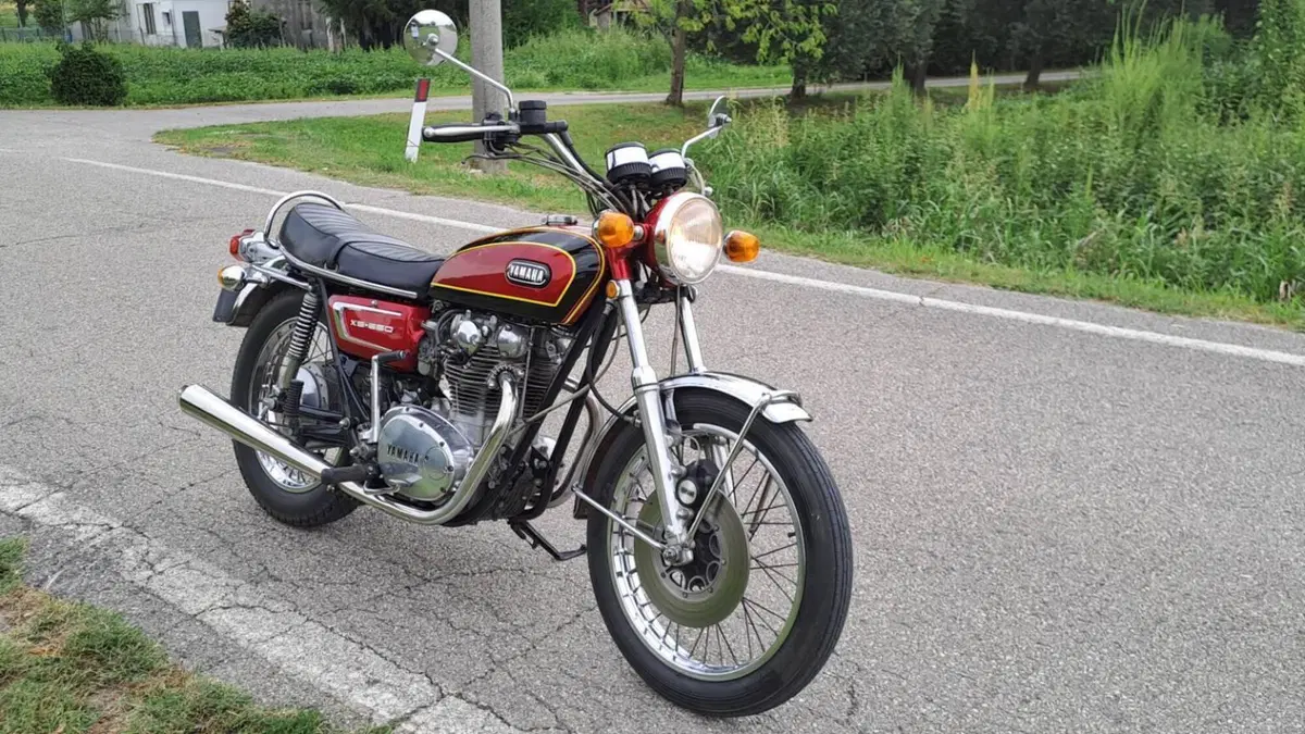 Yamaha   (4)