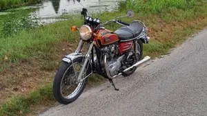 Yamaha   (8)