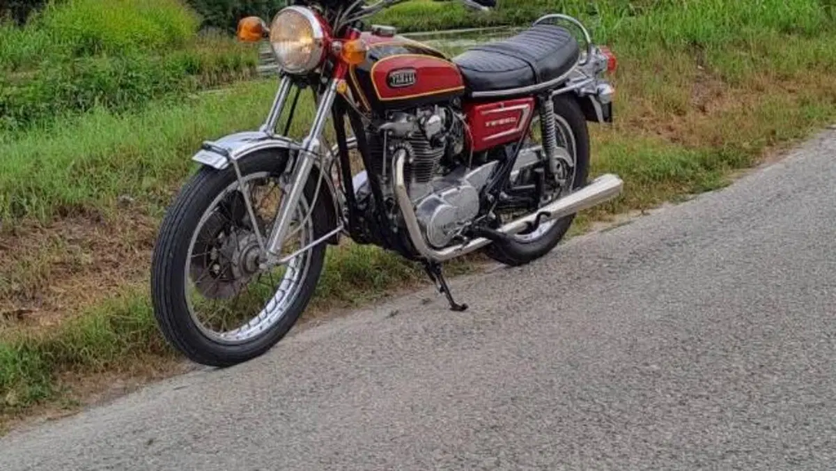 Yamaha   (9)