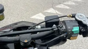 Yamaha Aerox 50 (1999 - 07)  (2)