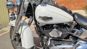 Harley-Davidson 1584 Heritage Classic (2008 - 10) - FLSTC  (5)