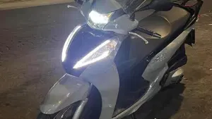 Honda SH 300 i Sport ABS (2018 - 20)  (4)