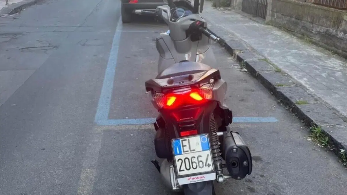 Honda SH 300 i Sport ABS (2018 - 20)  (5)