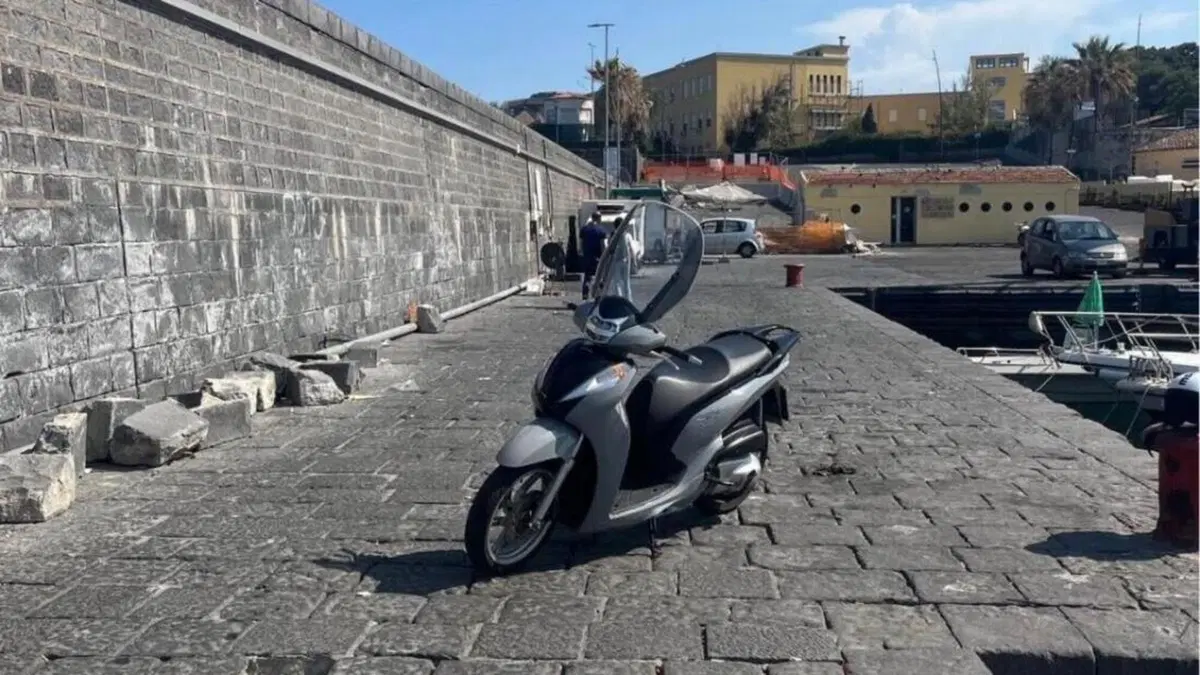 Honda SH 300 i Sport ABS (2018 - 20)  (8)