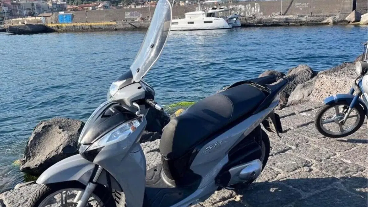 Honda SH 300 i Sport ABS (2018 - 20)  (10)