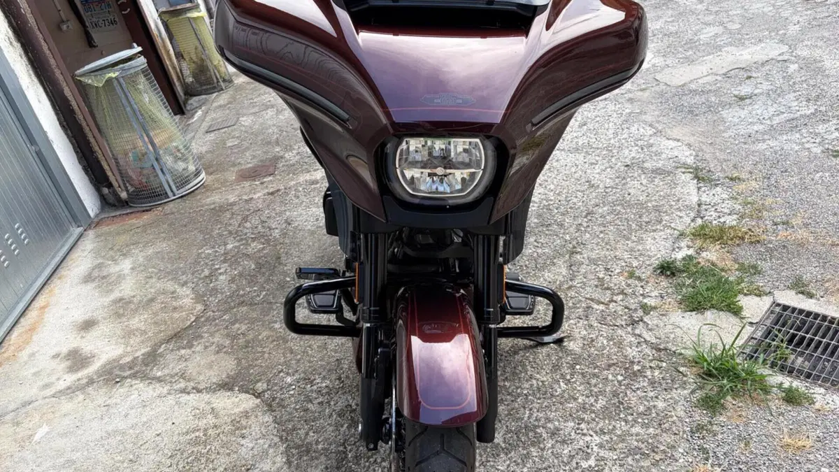 Harley-Davidson CVO Street Glide (2024)  (6)